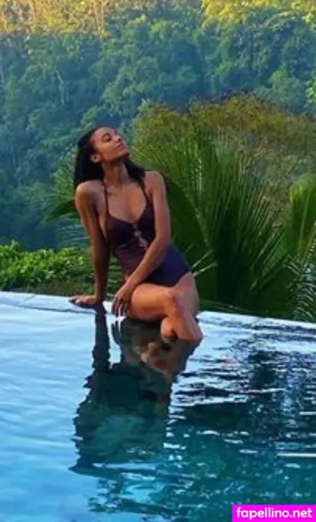 Maisie Richardson Sellers OnlyFans Thumbnail #037iuswOpR