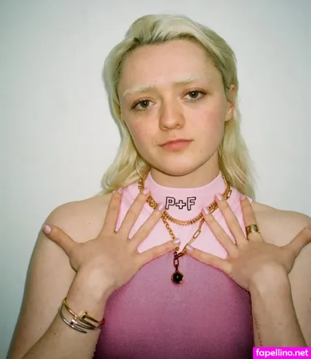 Maisie Williams OnlyFans Thumbnail #526rC5YhtA