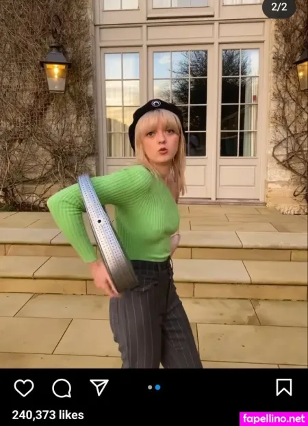 Maisie Williams Main Profile Photo