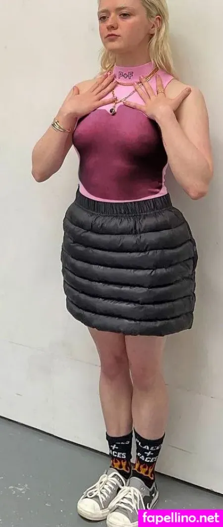 Maisie Williams OnlyFans Thumbnail #NwM4uZzqn8