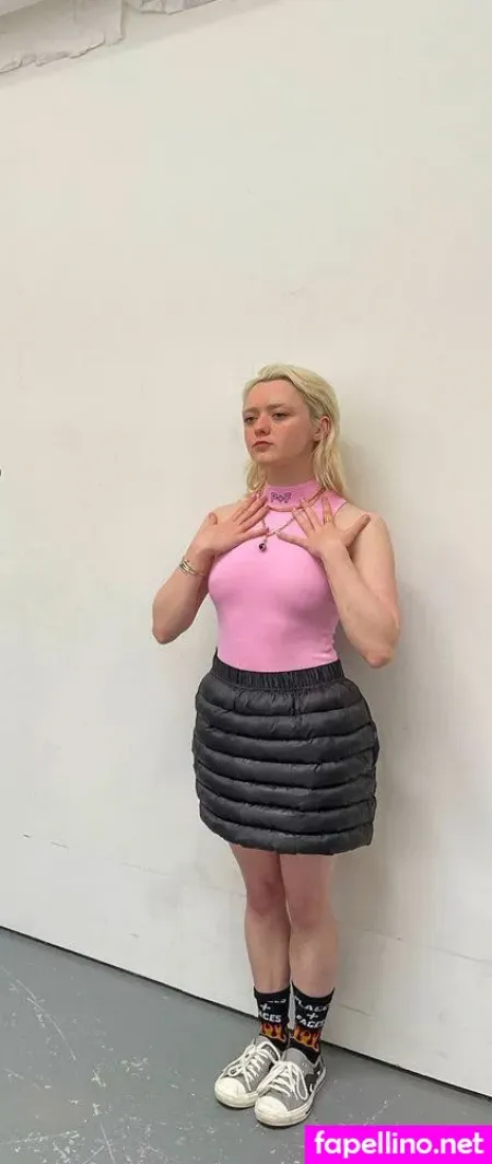 Maisie Williams OnlyFans Thumbnail #n9cB8sjufx