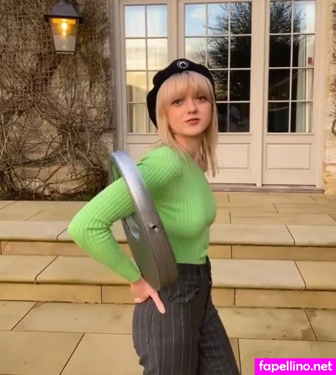 Maisie Williams, Maisie_Williams Nude Leaked OnlyFans Photo #pmRcYB5MQN