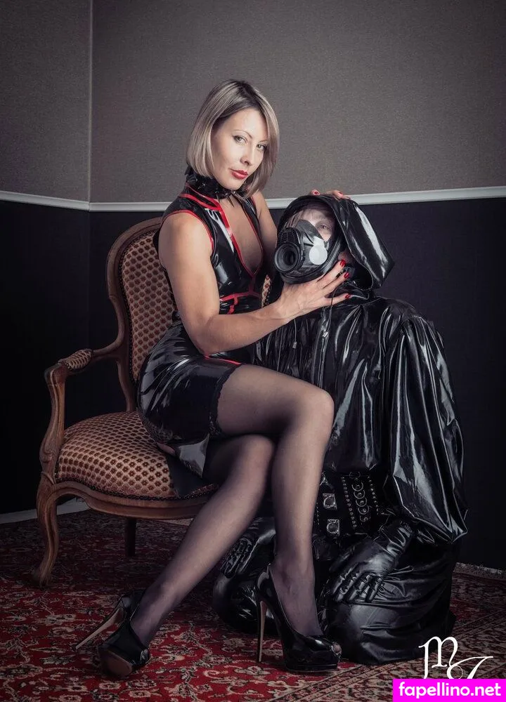 French femdom, Mistress Julia, deese Julia, ta_maitresse_julia Nude Leaked OnlyFans Photo #ANPdwdzaXw