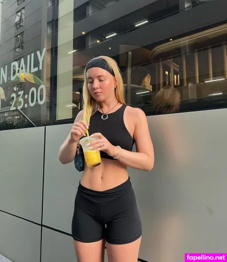 Majaaleonie OnlyFans Thumbnail #IFUWs2FbvQ