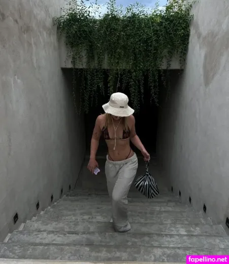 Majaaleonie OnlyFans Thumbnail #WyMIxL0nfU