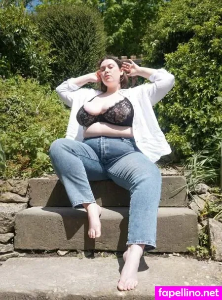Majikmilk Busty Bbw OnlyFans Thumbnail #4saLIQUFUx
