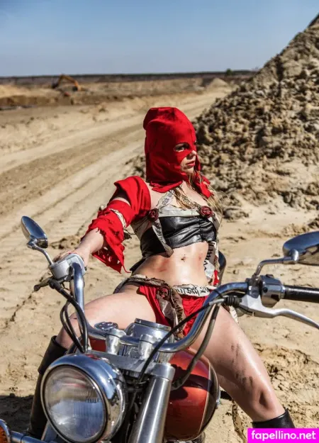 Majorkill S Warhammer 40k Cosplay OnlyFans Thumbnail #omCshdfXpG