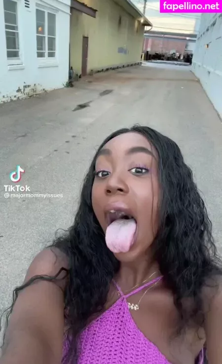 Majormommyissues OnlyFans Thumbnail #qdADoeodZ9