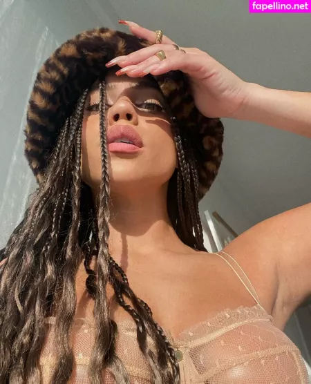 Makayla London OnlyFans Thumbnail #RfhAslQbaD
