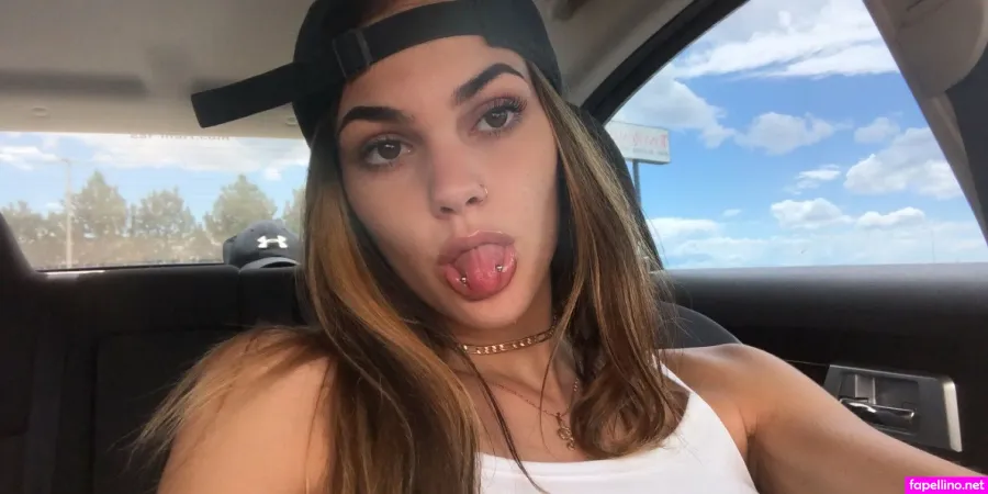 Makaylaxoxox OnlyFans Thumbnail #RkkgAVA8M1