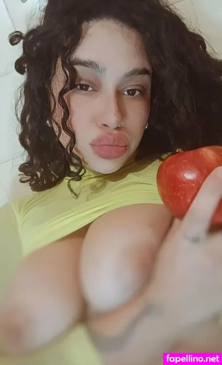 Makenaspicy OnlyFans Thumbnail #76BvupXOps