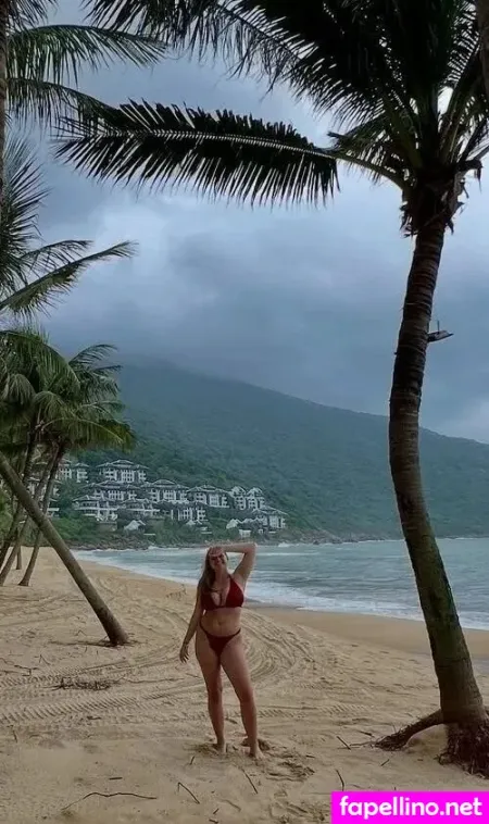 Makenna K OnlyFans Thumbnail #SheKeoheNa