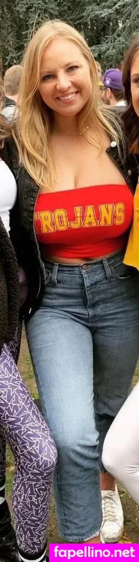 Makenna K OnlyFans Thumbnail #pFl5P4s5bB