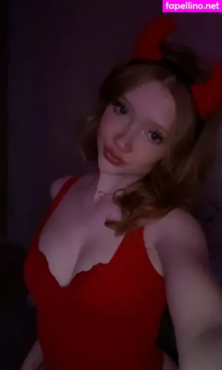 Makenna Kelly OnlyFans Thumbnail #ED5xkwWUTb