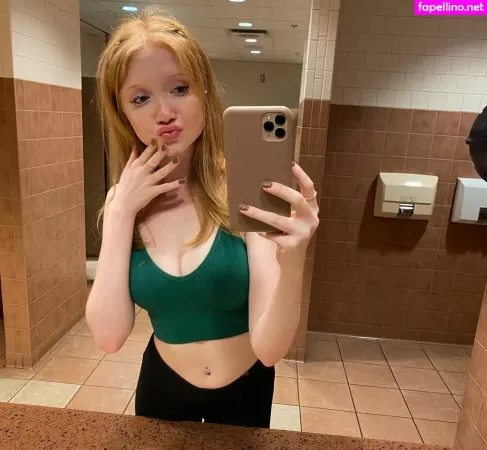 Makenna Kelly OnlyFans Thumbnail #J2ozpL2IY6