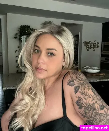 Makenna OnlyFans Thumbnail #b3OyOx4wSC