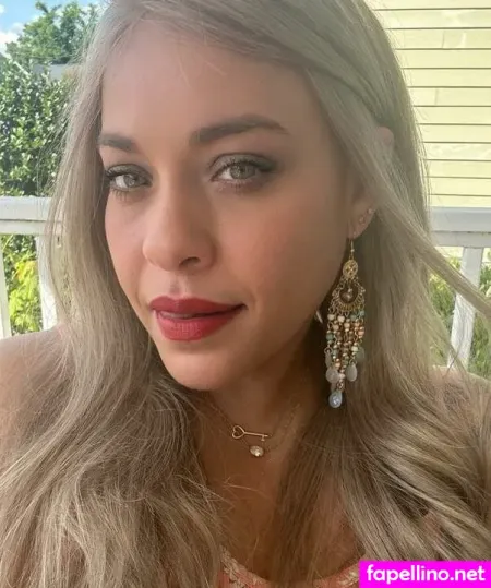 Makenna OnlyFans Thumbnail #y78WyvfTpP