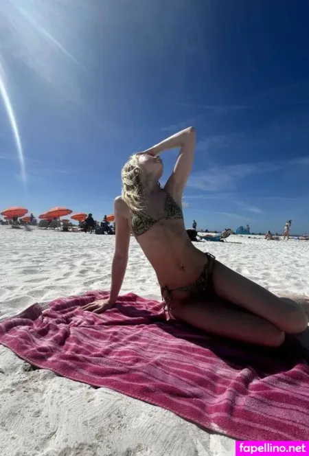 Makennaabennett OnlyFans Thumbnail #N9wba9i87B