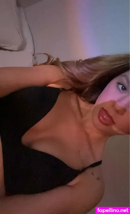 Makennakaylee OnlyFans Thumbnail #2rEhq437Gc