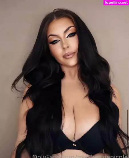 Makenzie OnlyFans Thumbnail #UEr5efeEts