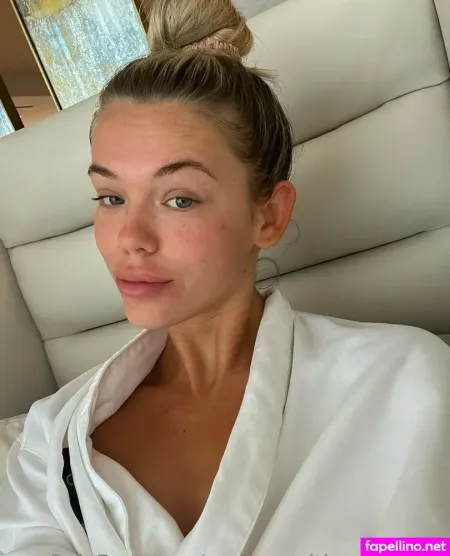 Makeupwithmeredithh OnlyFans Thumbnail #2pdZNZMHWq