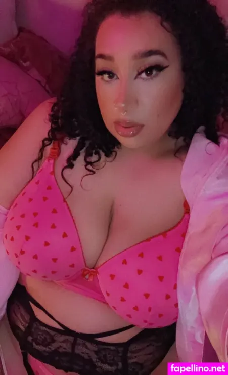Makeuscreamarifree OnlyFans Thumbnail #9xAn6m52n5