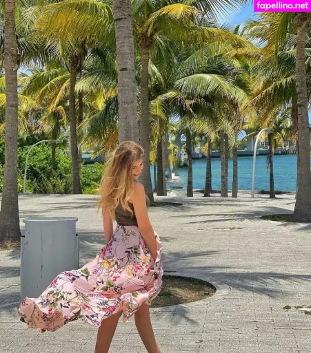 Malak Koura OnlyFans Thumbnail #DDBkesvOHr