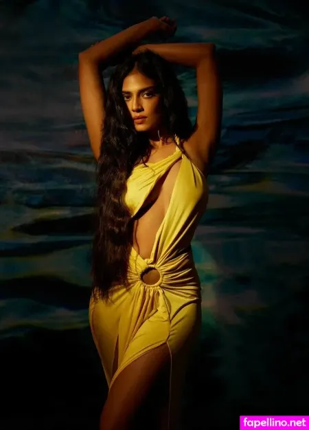 Malavika Mohanan OnlyFans Thumbnail #CUZeZMsT1w