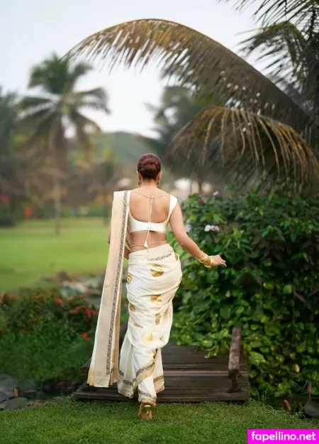 Malavika Mohanan OnlyFans Thumbnail #GGplM2b4Zu