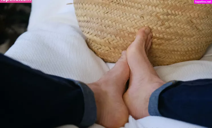 Male Feet Uk OnlyFans Thumbnail #aC4pdf3qJY