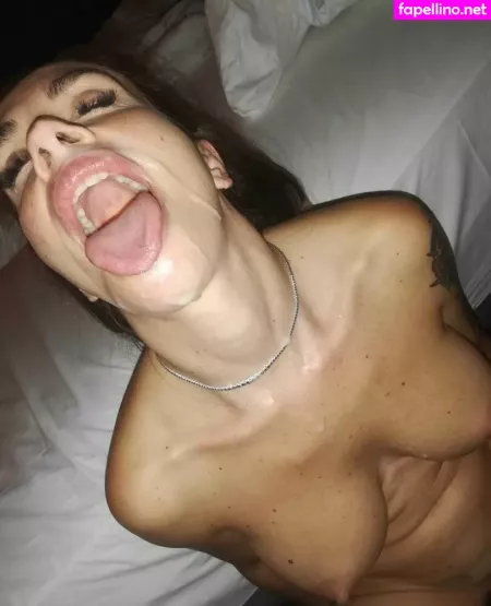 Malena La Pugliese OnlyFans Thumbnail #XWIBtLiUnn