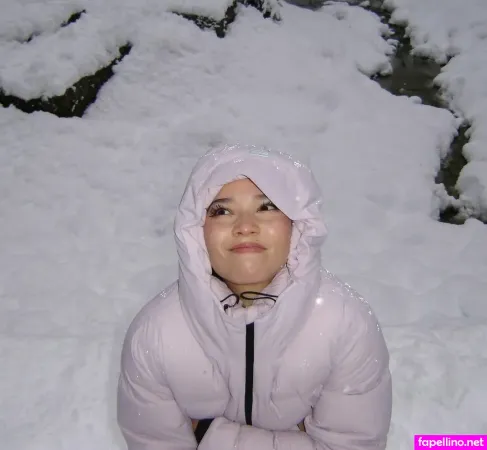 Malia Baker OnlyFans Thumbnail #5OfdM8M9ne