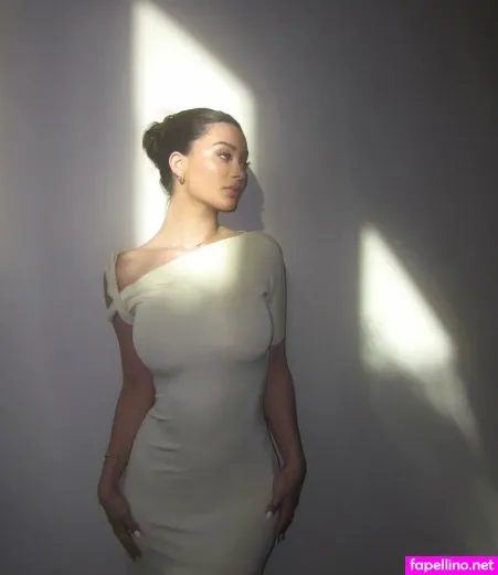 Maliagee OnlyFans Thumbnail #YxMccr1tDV