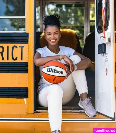 Malika Andrews OnlyFans Thumbnail #Da7Qs5S4wl