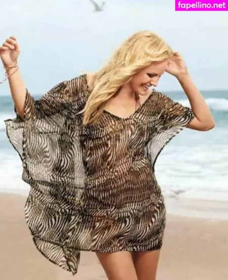 Malin Akerman OnlyFans Thumbnail #bKrsmTPFeW