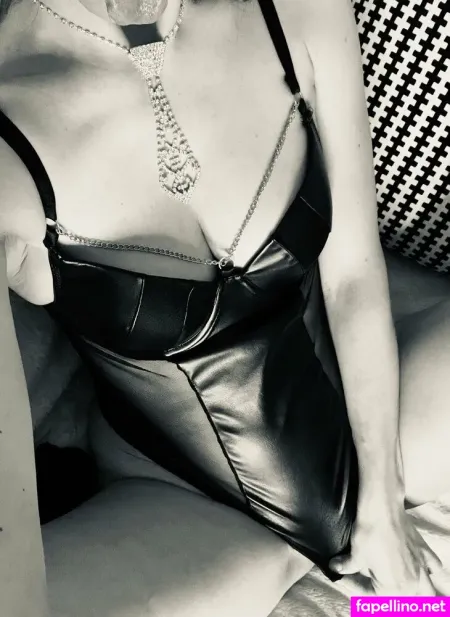 Malina Hot OnlyFans Thumbnail #R2YiRuZngb