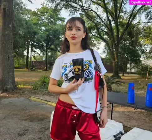 Malina Weissman OnlyFans Thumbnail #CaDnq6ZC8Y