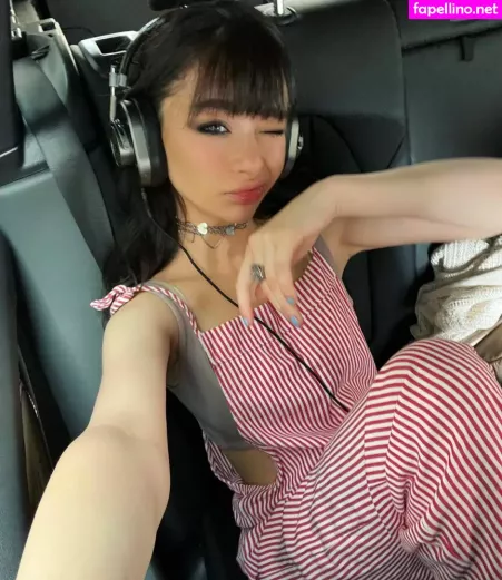 Malina Weissman OnlyFans Thumbnail #J28UFIp2bZ