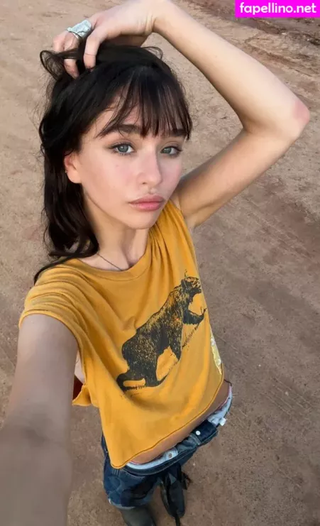 Malina Weissman OnlyFans Thumbnail #djS4KwY8VD