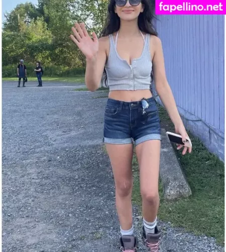 Malina Weissman OnlyFans Thumbnail #nc1zMJIDr5