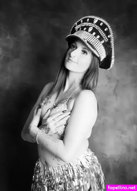 Mallejenny1997 OnlyFans Thumbnail #BdUR0C2zmF