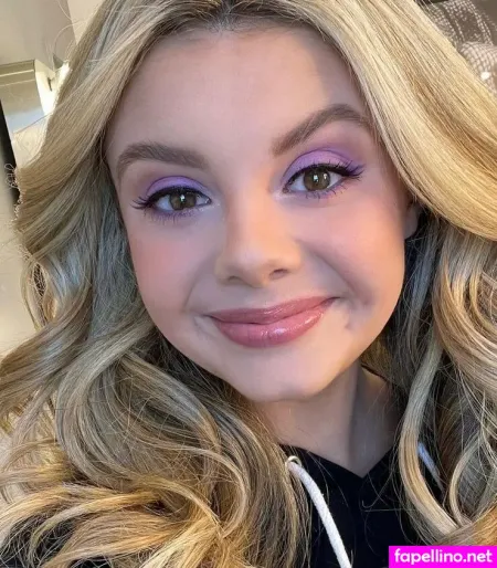 Mallory James Mahoney OnlyFans Thumbnail #BuBgLnLyph