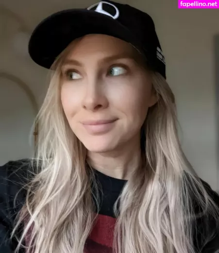 Mallory Moore OnlyFans Thumbnail #MICyoAxokZ