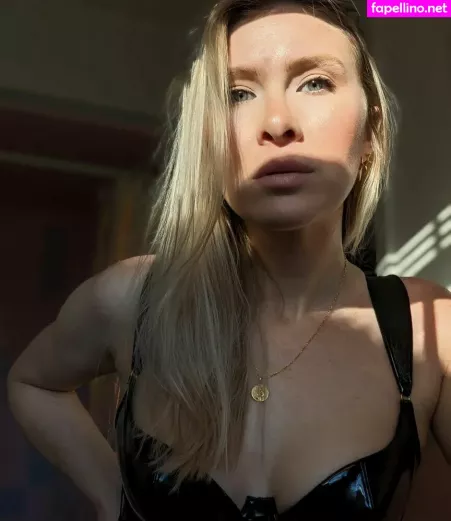 Mallory Moore OnlyFans Thumbnail #znU6dxhKTS