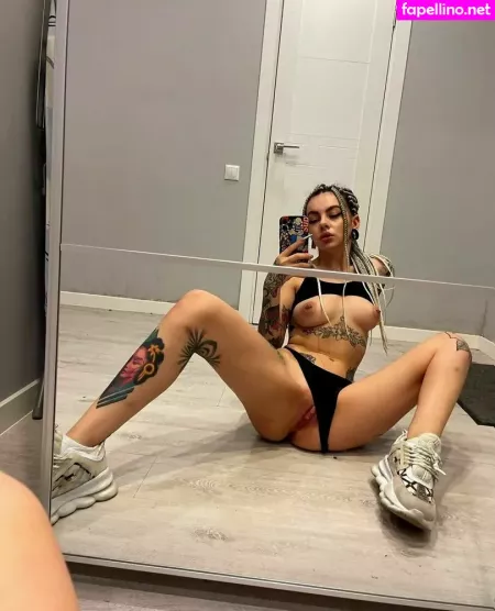 Mallory OnlyFans Thumbnail #G1lwDzfUaa