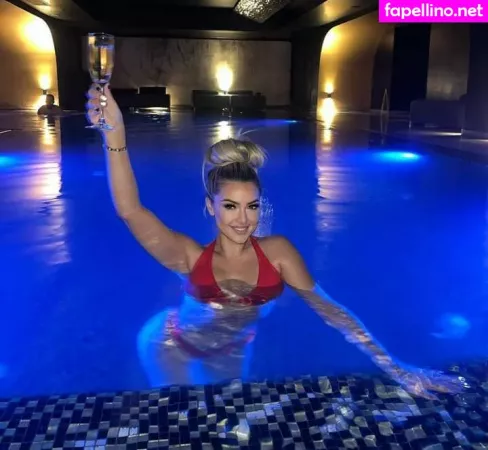 Maltese Girls OnlyFans Thumbnail #t3LdhIA2pP