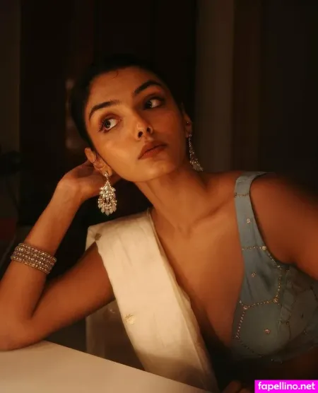 Malvika Lilla OnlyFans Thumbnail #1yHiQRscNI