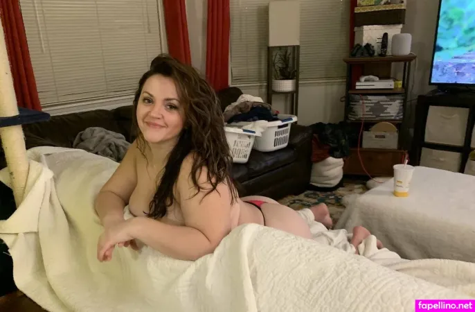 Mama Cabbag3 OnlyFans Thumbnail #e6YL1Mi8GA