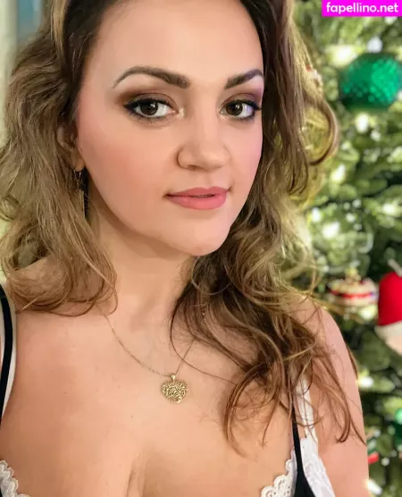 Mama Cabbage Vip OnlyFans Thumbnail #HpAkHCZHK9