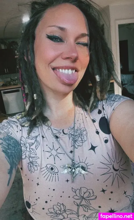 Mama Morrigyn OnlyFans Thumbnail #k2sqUhREXu